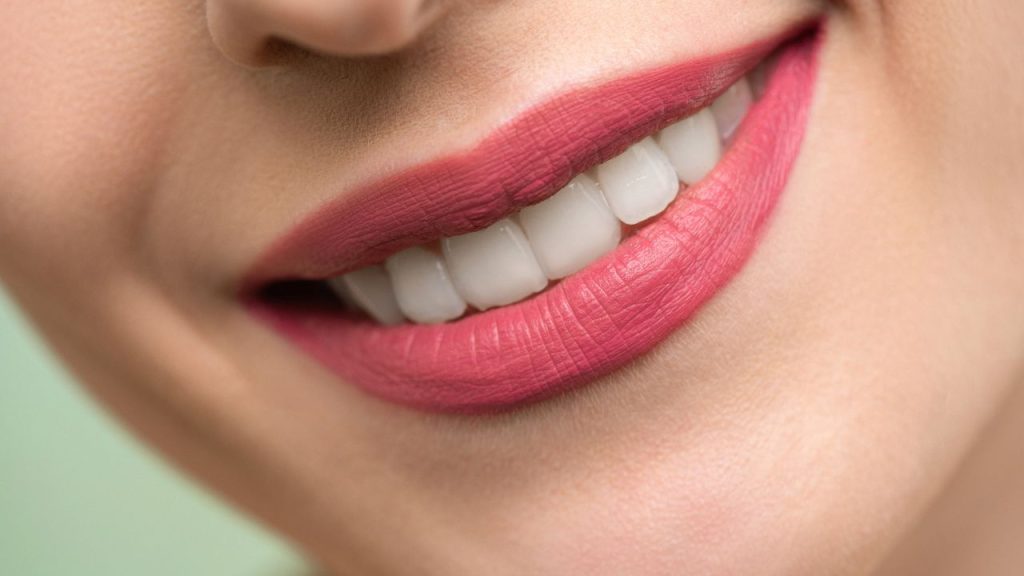teeth whitening diet